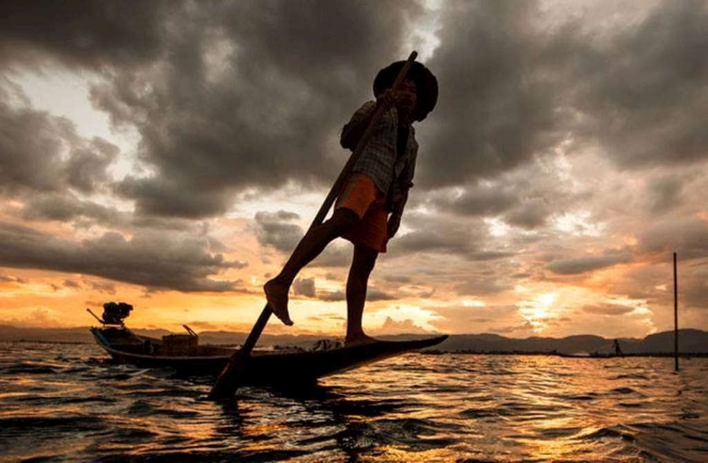 Inle Heritage Stilt Houses Ивама Экстерьер фото