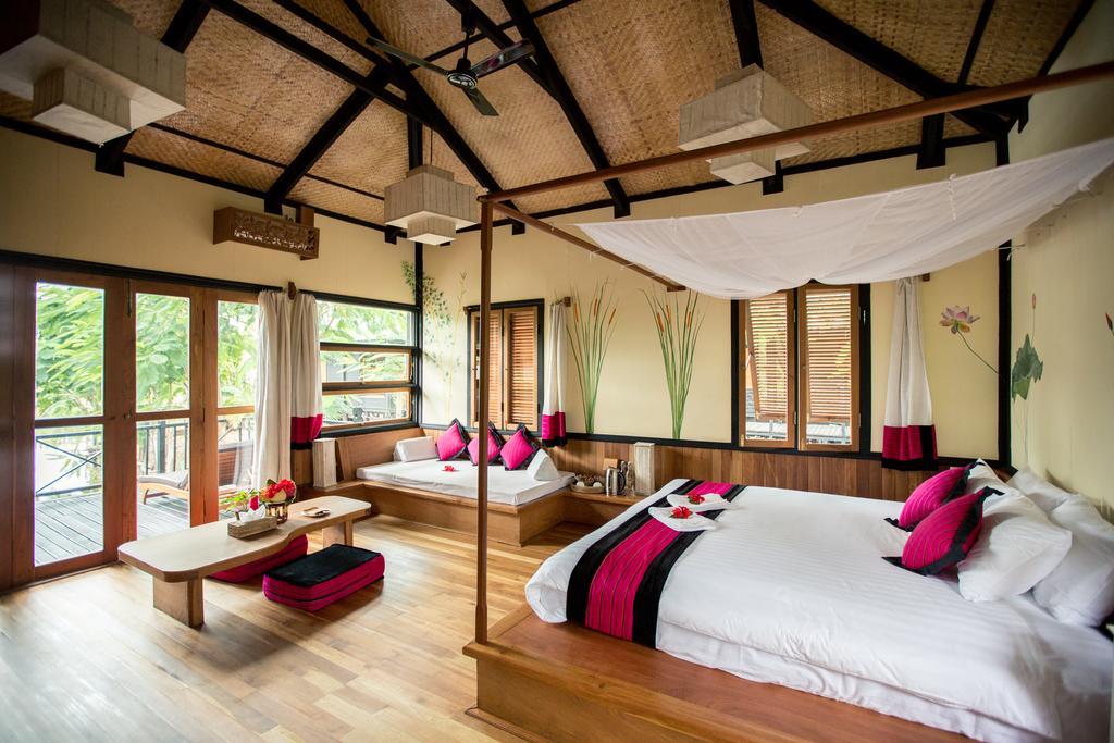 Inle Heritage Stilt Houses Ивама Экстерьер фото