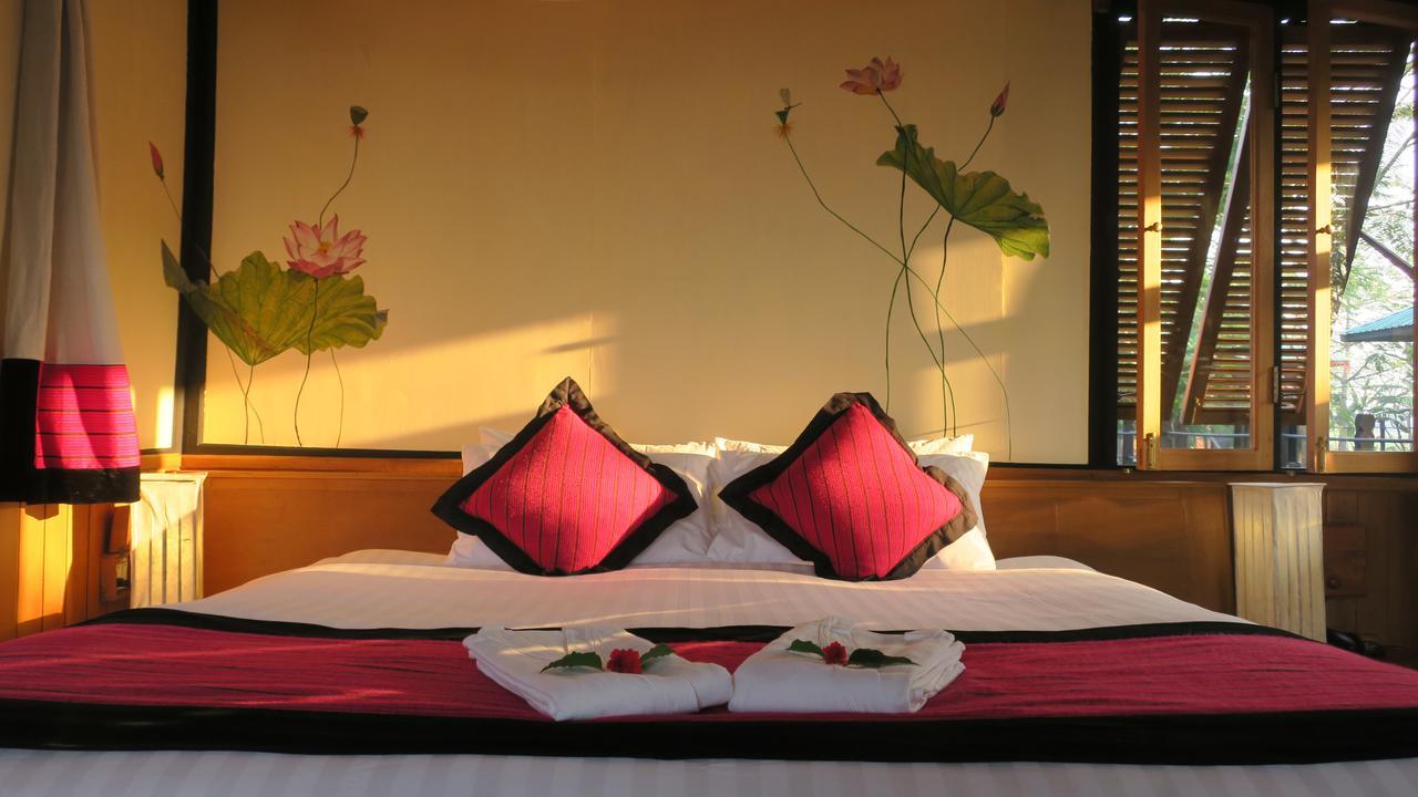 Inle Heritage Stilt Houses Ивама Экстерьер фото
