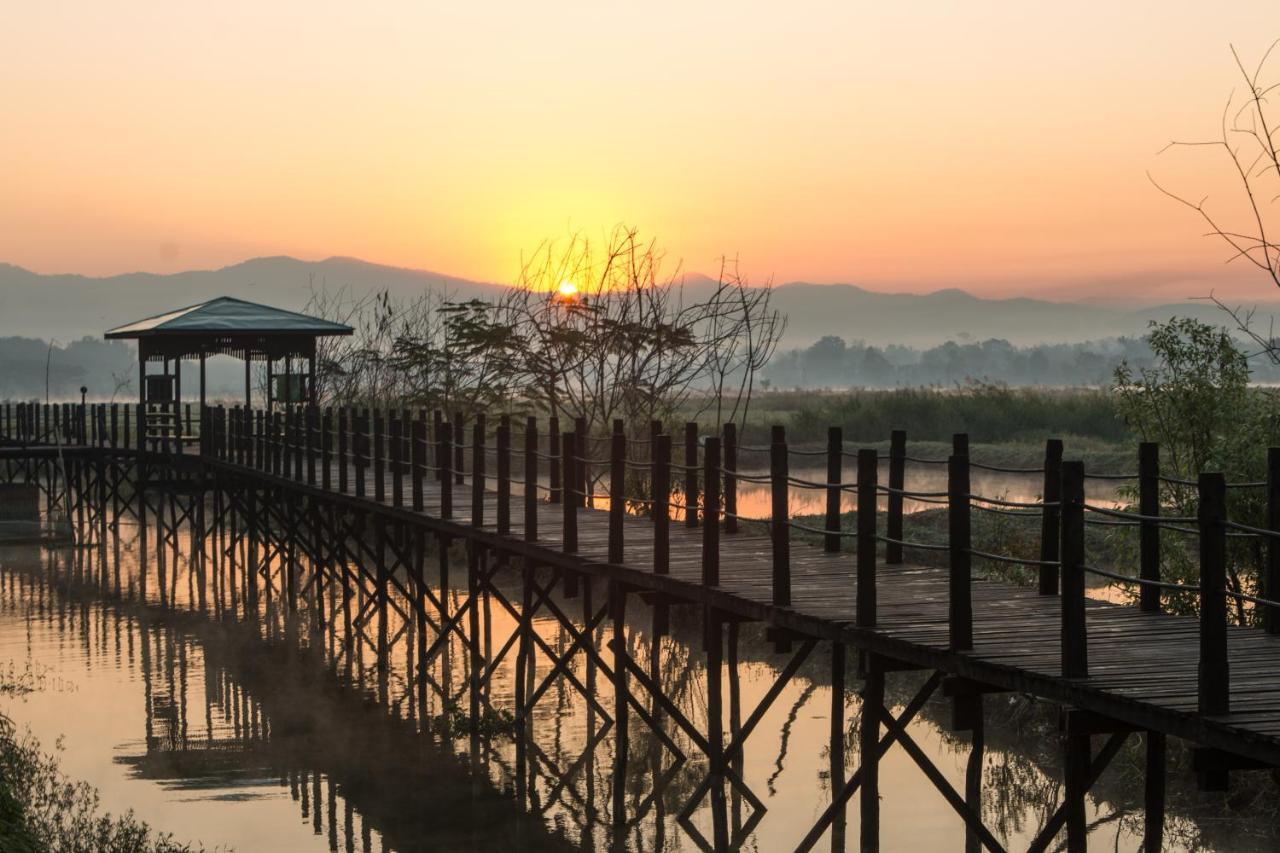 Inle Heritage Stilt Houses Ивама Экстерьер фото