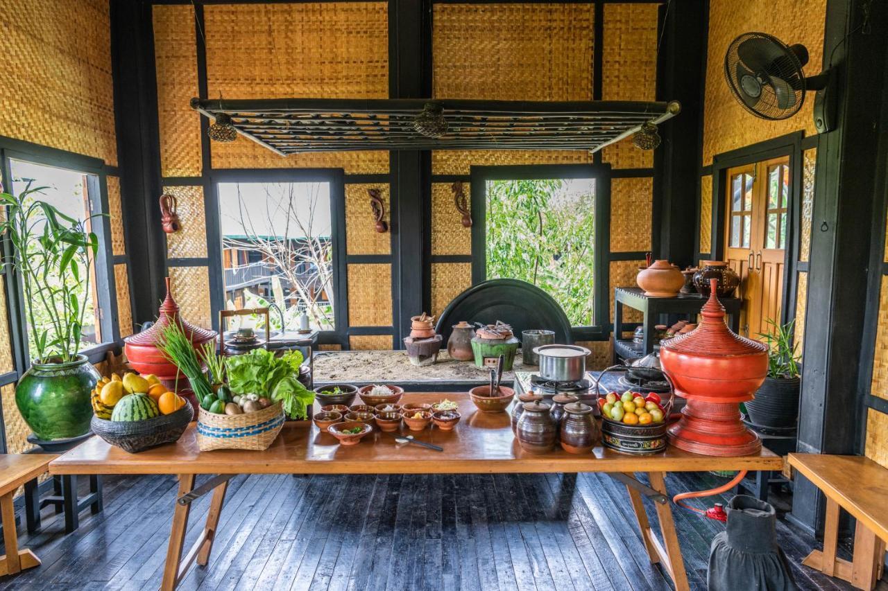 Inle Heritage Stilt Houses Ивама Экстерьер фото
